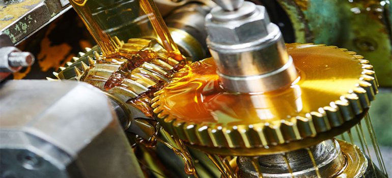 7 Top Uses of Hydraulic Oils in Malaysia