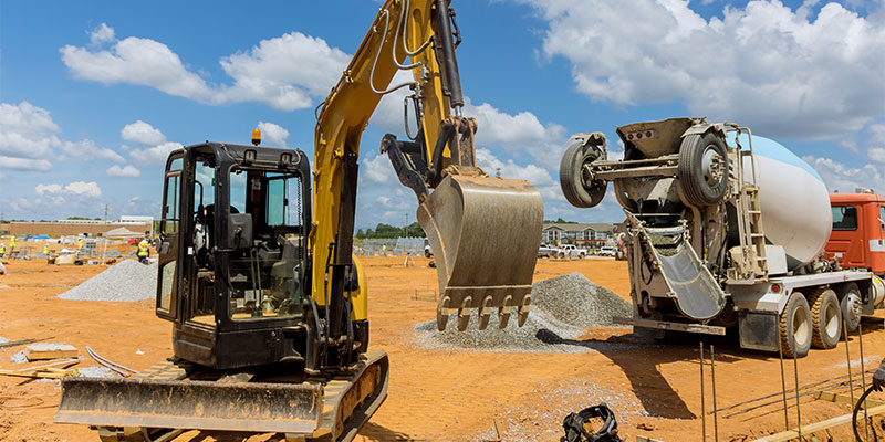 How Hydraulic Oil Impacts Machinery Performance and Longevity